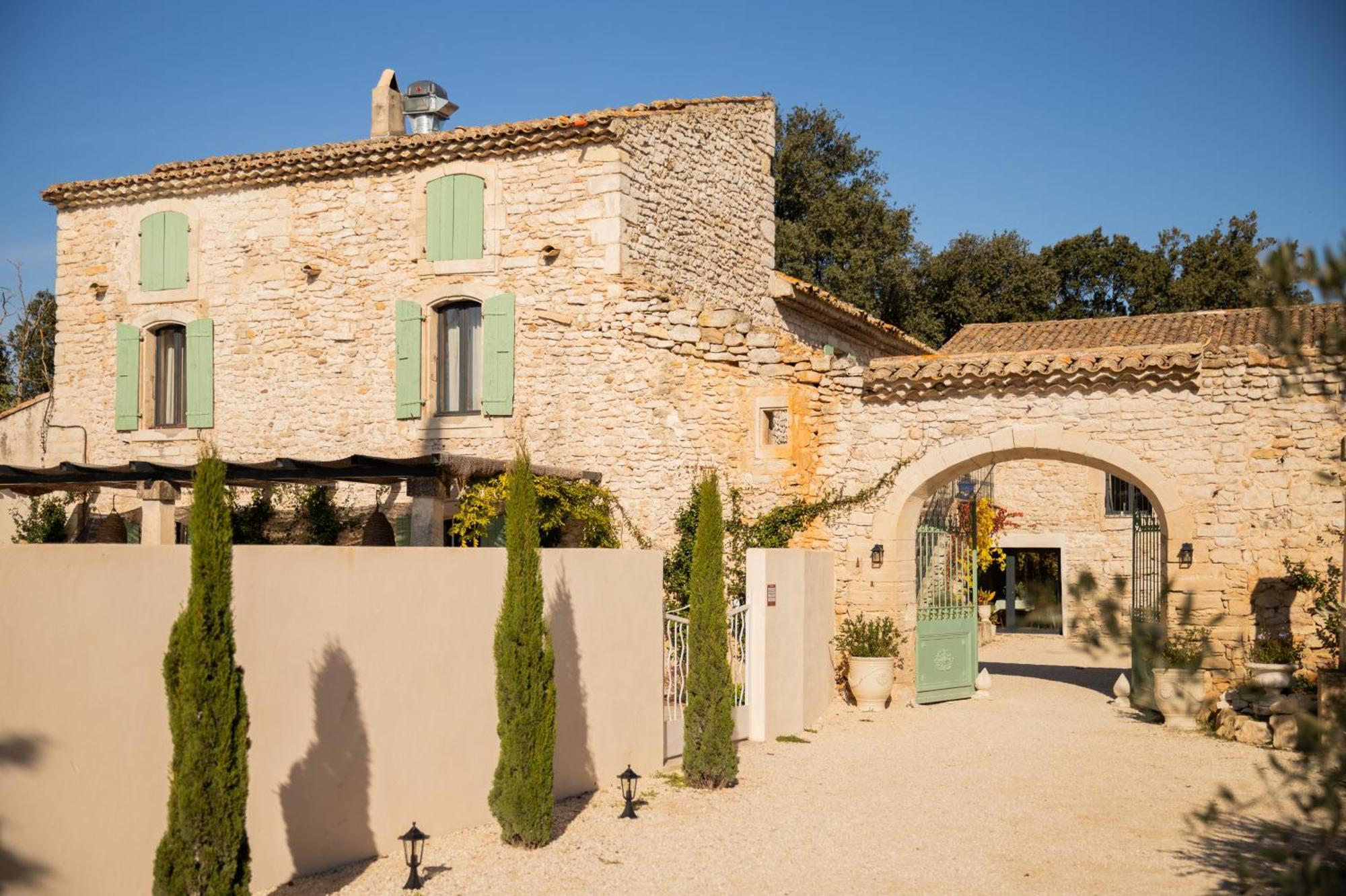 Maison Roucas - Restaurant Et Chambres D'Hotes Solérieux 外观 照片