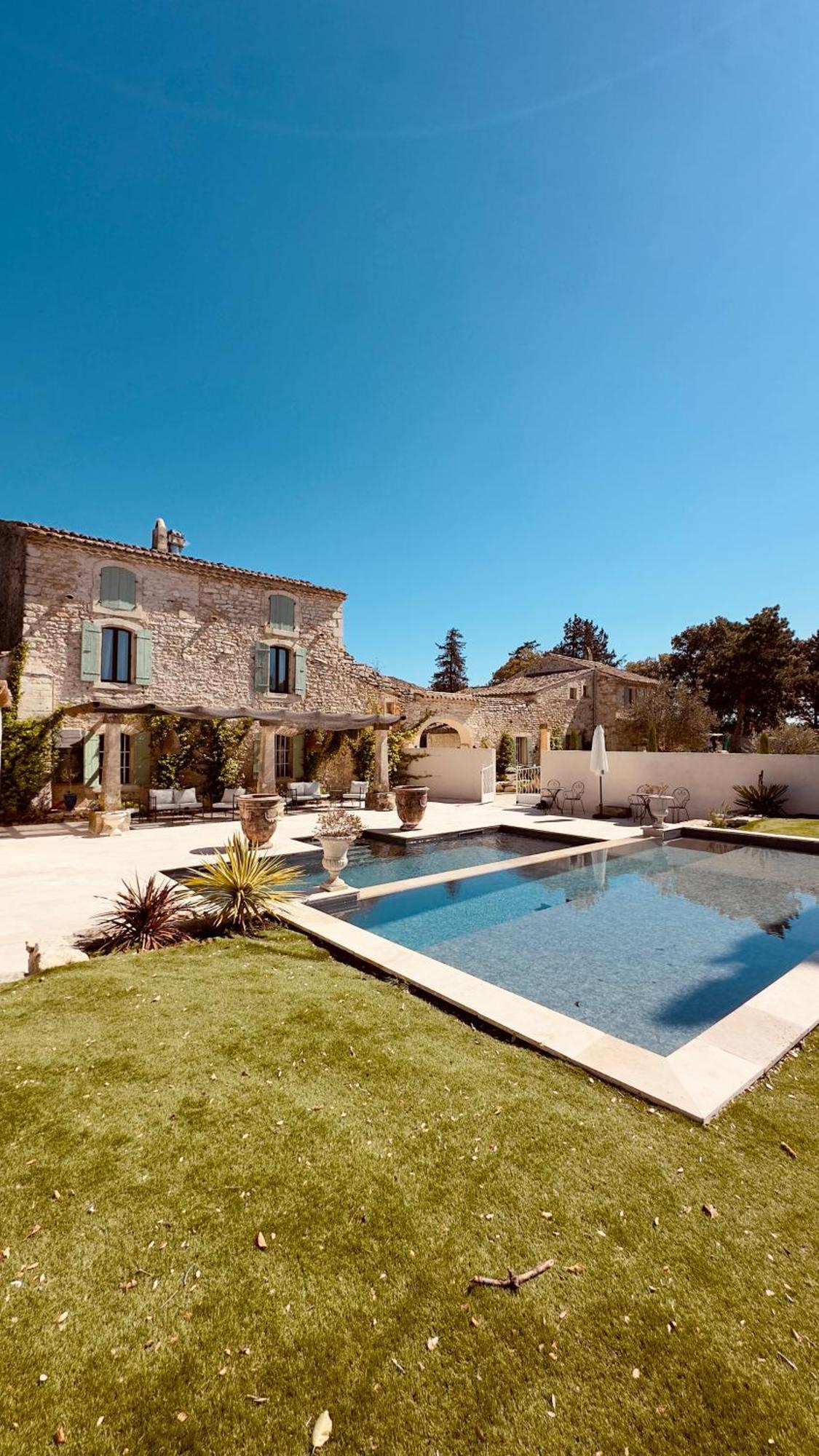 Maison Roucas - Restaurant Et Chambres D'Hotes Solérieux 外观 照片